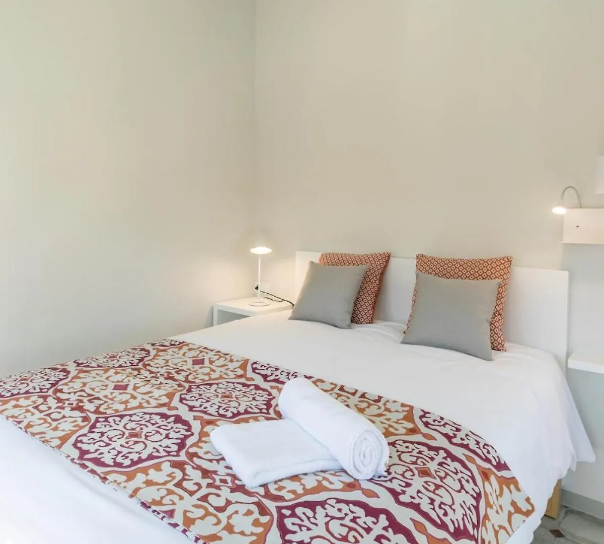 Aoa Alcazar Apartment 세비야
